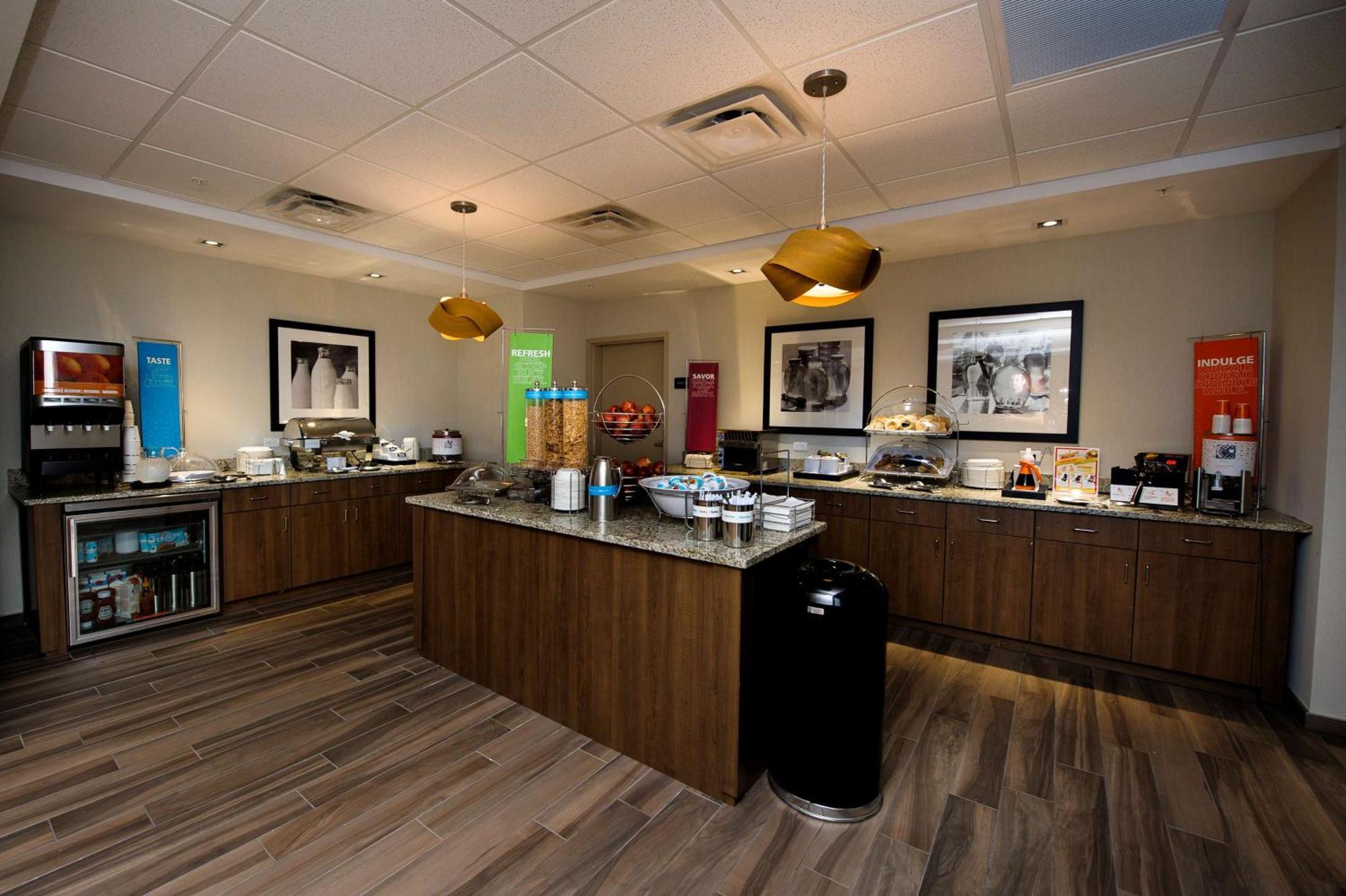 Hampton Inn & Suites Truro, Ns Bagian luar foto